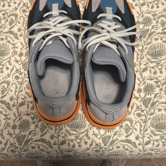 Yeezy 700 v1 Wash Orange Size 12 Used 9.5/10 condition - Picture 8 of 9